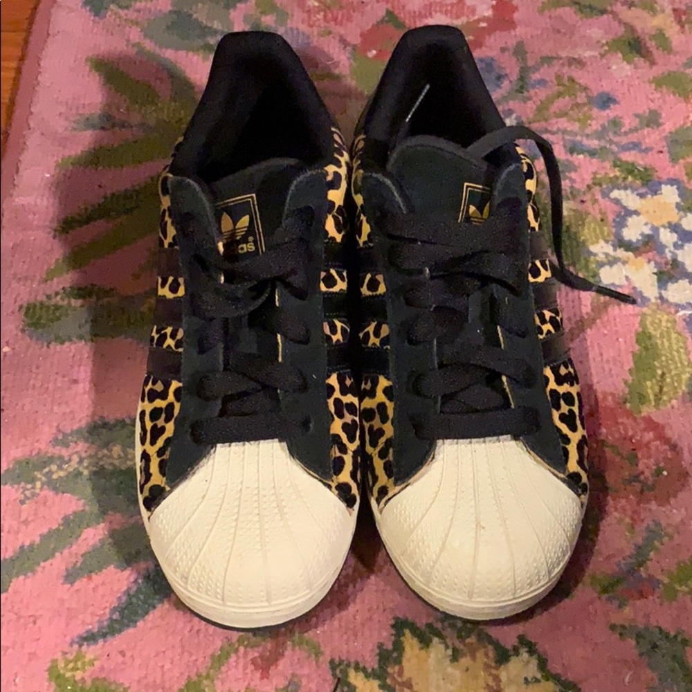 Cheetah print Adidas